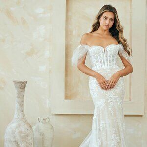 New Off Shoulder Mermaid Off White Wedding Gown w/ Floral Lace Embroidery WL0100